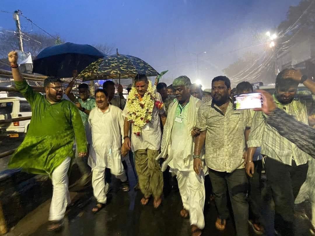 Kirti Azad (@kirtiazaad) on Twitter photo Last year on 4 June 2024, with the blessings of my leader <a href="/MamataOfficial/">Mamata Banerjee</a> and whole hearted support from the <a href="/AITCofficial/">All India Trinamool Congress</a> #Karmis and the janta Janardhan of Bardhaman Durgapur, I won the election by over 1,50,000 votes
I thank and promise that I will work very hard Last year on 4 June 2024, with the blessings of my leader <a href="/MamataOfficial/">Mamata Banerjee</a> and whole hearted support from the <a href="/AITCofficial/">All India Trinamool Congress</a> #Karmis and the janta Janardhan of Bardhaman Durgapur, I won the election by over 1,50,000 votes
I thank and promise that I will work very hard