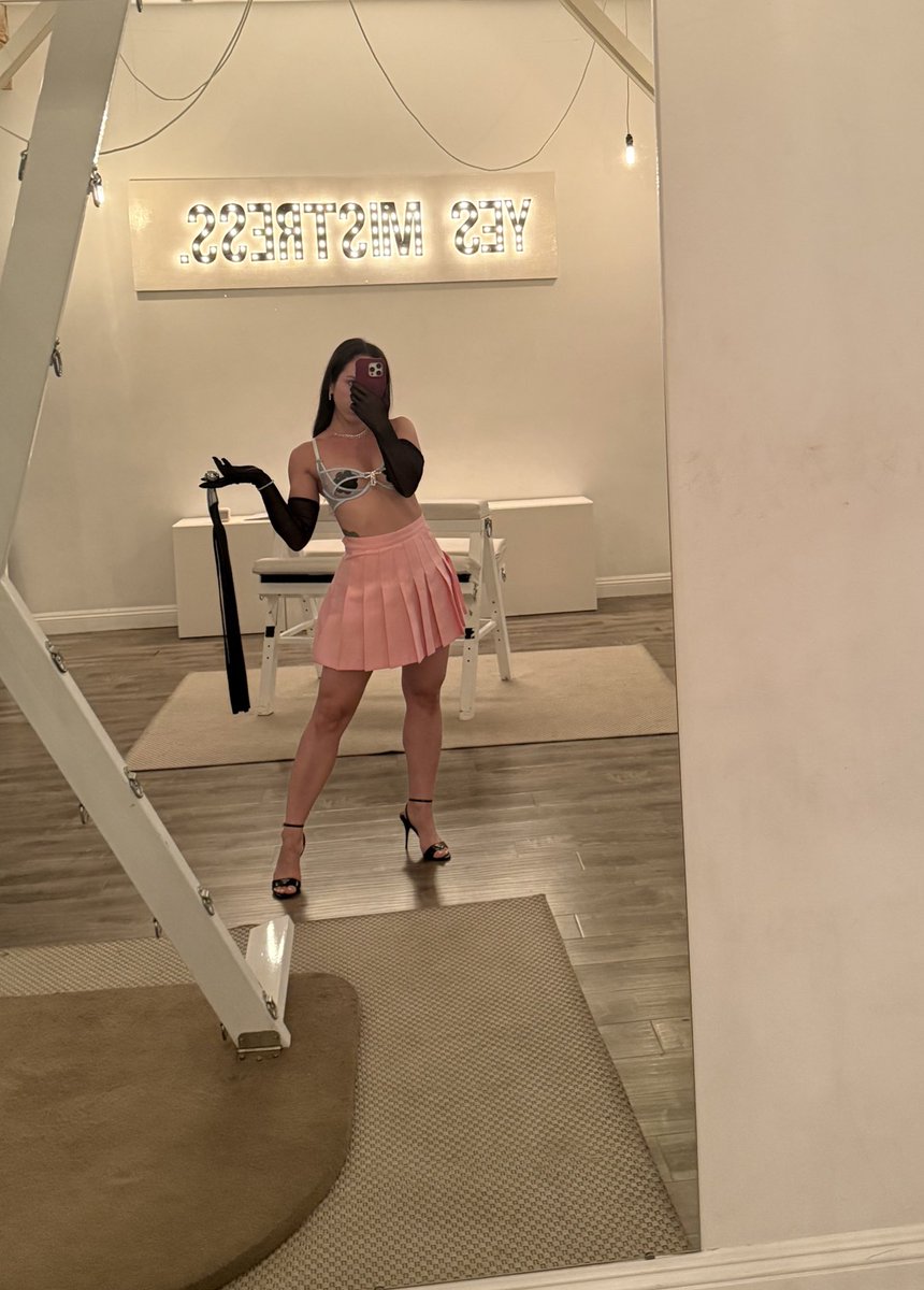 Last session at <a href="/DungeonEast/">Dungeon East 📣 LAST Day 6/10</a> 

Cut My teeth here. So many memories 🦋