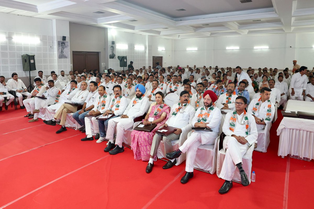 Sasikanth Senthil (@s_kanth) on Twitter photo The big revival of <a href="/INCIndia/">Congress</a> in Madhya Pradesh begins!
#SankatanSrujanAbhiyan launched in Bhopal as part of our grassroots resurgence, under the guidance of LoP <a href="/RahulGandhi/">Rahul Gandhi</a> Ji & Gen Secy (Org) <a href="/kcvenugopalmp/">K C Venugopal</a> Ji. The big revival of <a href="/INCIndia/">Congress</a> in Madhya Pradesh begins!
#SankatanSrujanAbhiyan launched in Bhopal as part of our grassroots resurgence, under the guidance of LoP <a href="/RahulGandhi/">Rahul Gandhi</a> Ji & Gen Secy (Org) <a href="/kcvenugopalmp/">K C Venugopal</a> Ji.