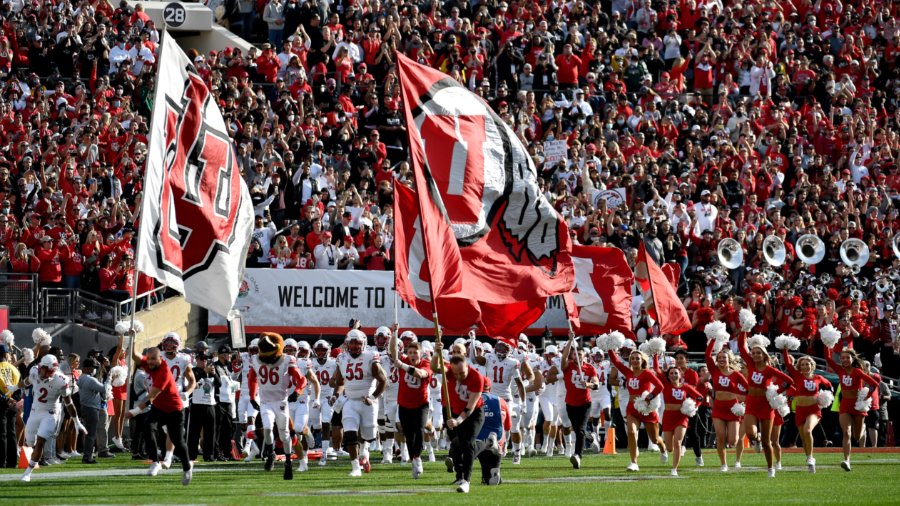 Ta'a Malu (@ta_amilo) on Twitter photo #AGTG After a great conversation with <a href="/bigfam94/">Luther Elliss</a> I am thankful and beyond blessed to receive an offer from the University of Utah!! Thank you <a href="/Utah_Football/">Utah Football</a> for believing in me! #GoUtes #AGTG After a great conversation with <a href="/bigfam94/">Luther Elliss</a> I am thankful and beyond blessed to receive an offer from the University of Utah!! Thank you <a href="/Utah_Football/">Utah Football</a> for believing in me! #GoUtes