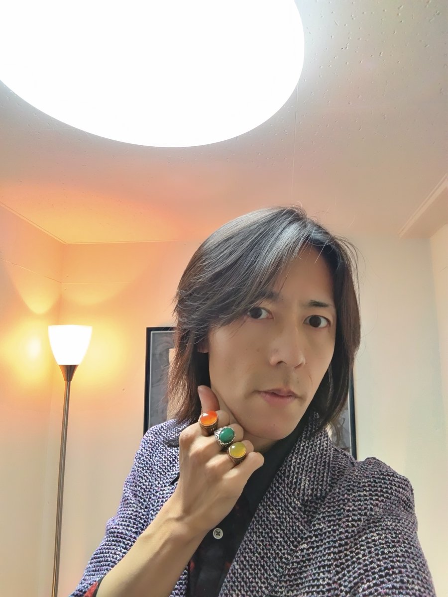 今日もチャンスでの鑑定が始まりました！

今日は花先生とご一緒させていただきます。

恋愛やお仕事や子育ての事等、

どんな事でもぜひお気軽にご相談ください。

お待ちしております。😊