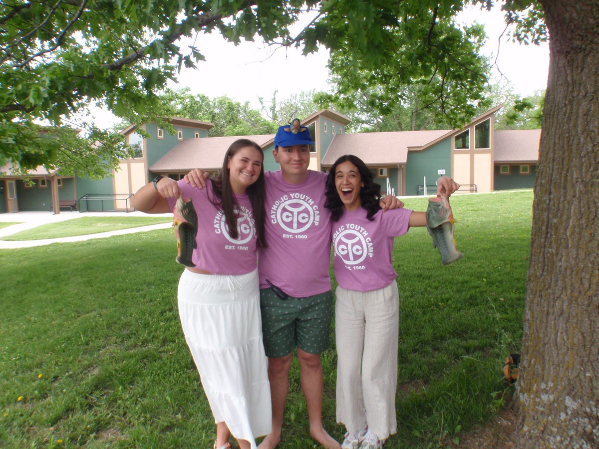 CYCkitchen's tweet image. Campers showed up today which means we’re so freakin back, just like the antique oven we finally thought we were going to rid of 🙃🙃