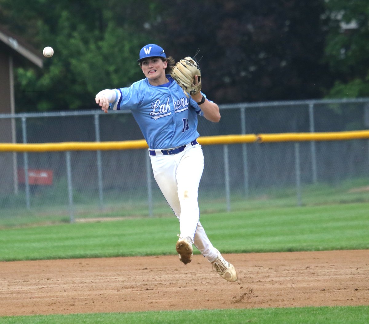 Kovar_HJsports's tweet image. AMATEUR BASEBALL: Lakers hold off a late rally from Victoria #HJSports #CRVL
herald-journal.com/articles/crvl-…