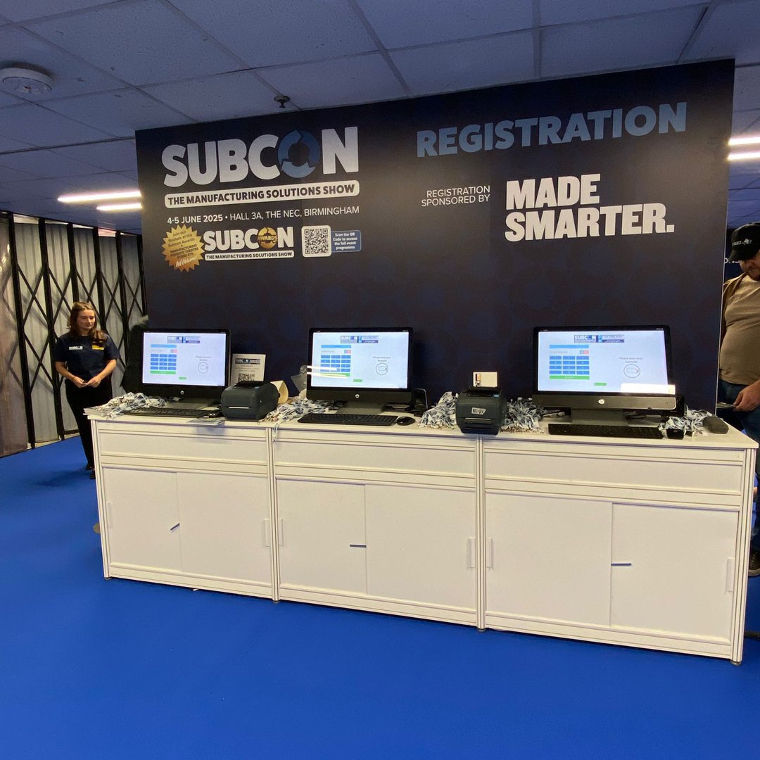 Showlite tweet media