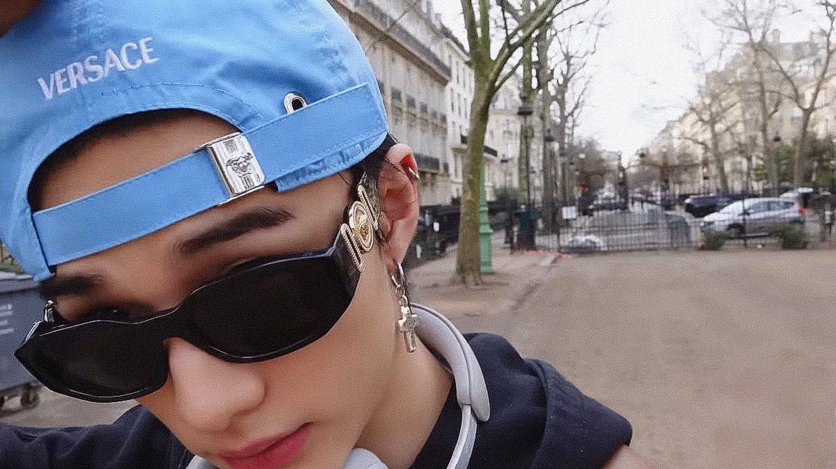 revehwangs's tweet photo. oh this entire look never left my mind https://t.co/ybuy3VECzY