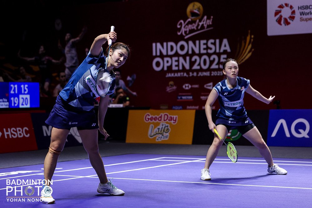 RESULTS: #IndonesiaOpen2025

WD | R32

#INA🇮🇩 Lanny Tria Mayasari- Siti Fadia Silva Ramadhanti def. #MAS🇲🇾 Go Pei Kee-Teoh Mei Xing  19-21 21-16 21-19

⏱️1h 9 m

#BadmintonMalaysia