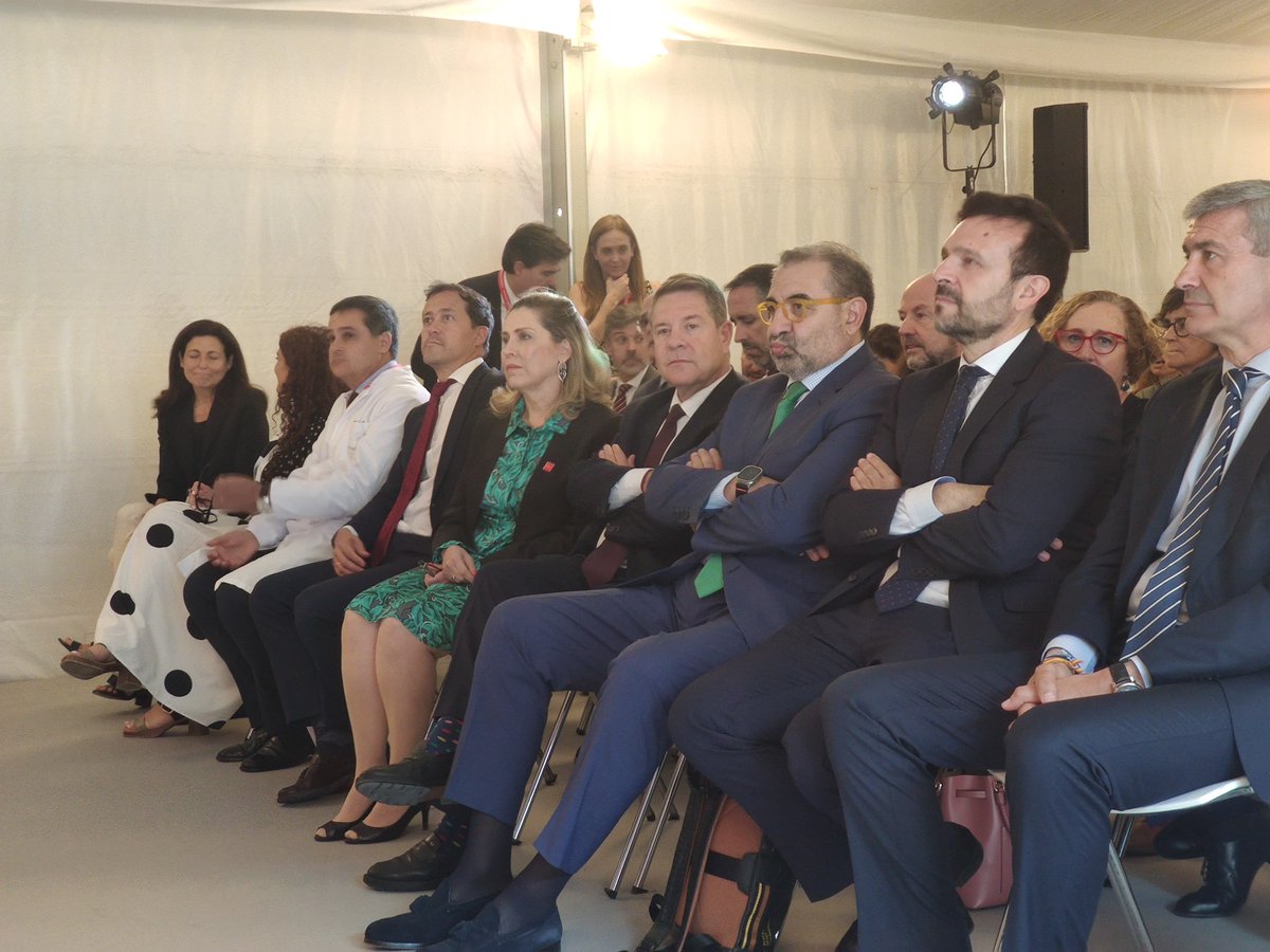 J&J Innovative Medicine España (@jnjinnovmedes) on Twitter photo 👩🏻🔬 Arrancamos una jornada muy especial para <a href="/JNJInnovMedES/">J&J Innovative Medicine España</a>.
Hoy celebramos 40 años de compromiso con la ciencia, la innovación y los pacientes desde nuestro Centro de Investigación en Química Médica de Toledo. 🔬🧬
¡Bienvenidos al #JJ40Toledo! 👩🏻🔬 Arrancamos una jornada muy especial para <a href="/JNJInnovMedES/">J&J Innovative Medicine España</a>.
Hoy celebramos 40 años de compromiso con la ciencia, la innovación y los pacientes desde nuestro Centro de Investigación en Química Médica de Toledo. 🔬🧬
¡Bienvenidos al #JJ40Toledo!