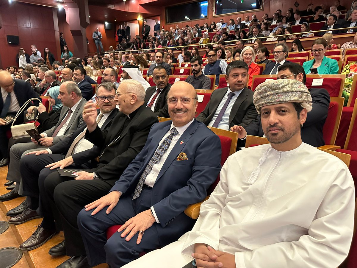 شارك نائب رئيس البعثة الوزير المفوض "خالد بن علي حاردان" في الحفل الموسيقي الذي أقامته سفارة جمهورية إيطاليا بدمشق، بمناسبة العيد الوطني التاسع والسبعين للجمهورية الإيطالية.