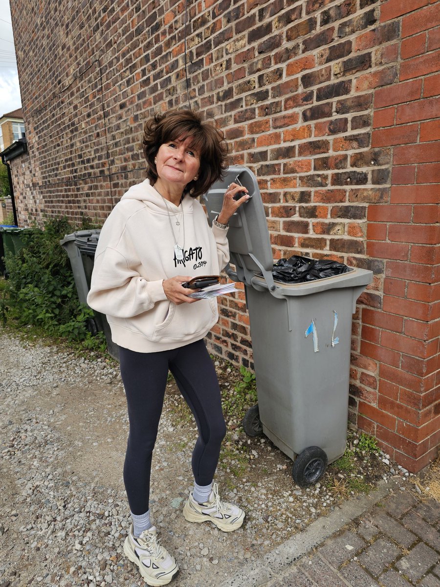 Reports of some bins not being emptied on York Street due to access issues. Will look into this and ask the council to return.