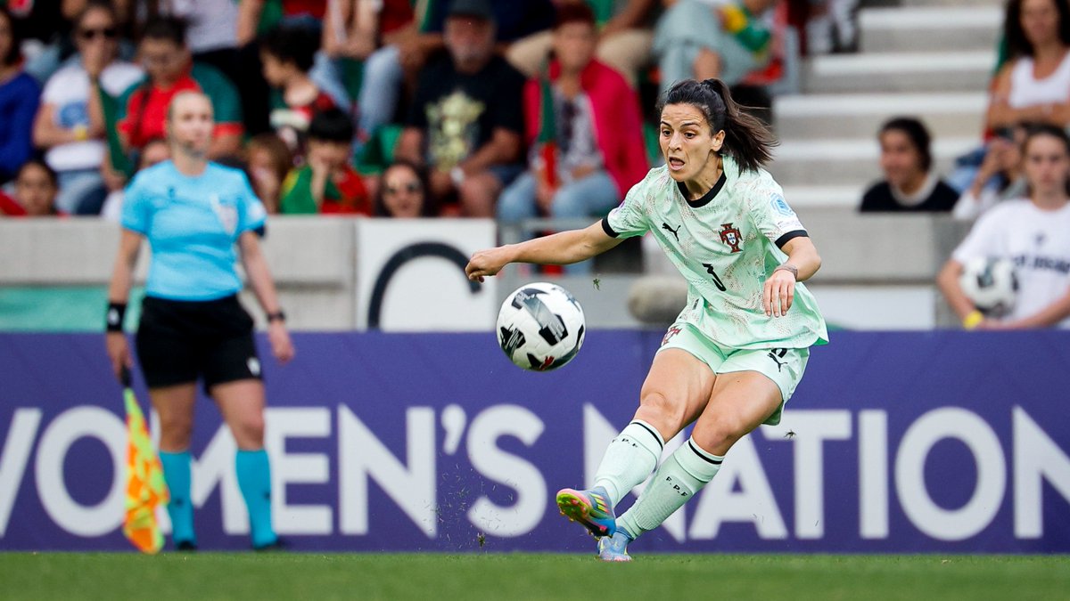 Fátima Pinto foi titular na derrota da Selecção Portuguesa frente à Bélgica por 3-0. 

Ana Capeta, Beatriz Fonseca e Telma Encarnação foram suplentes utilizadas. #LeoasNasSelecções