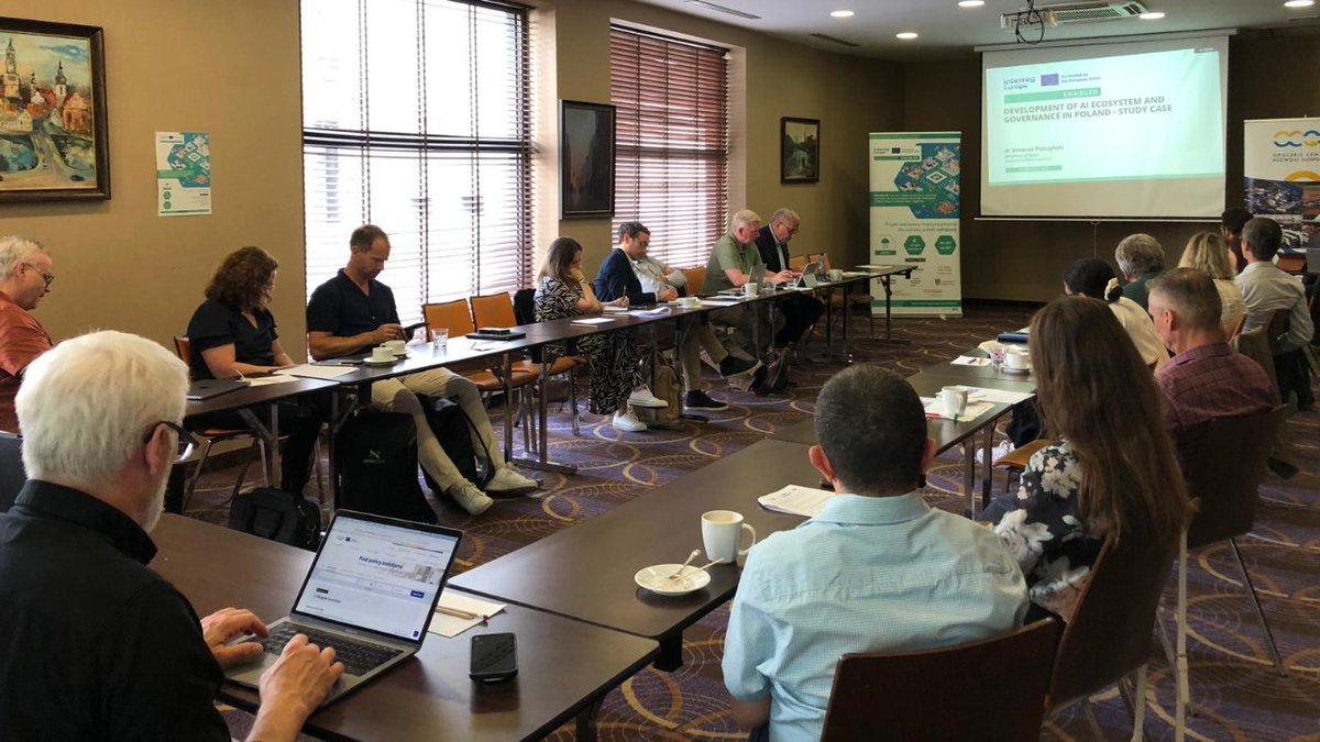 We are in Opole 🇵🇱,  on a new study visit of the @Interregeurope <a href="/ENAIBLER/">ENAIBLER</a> project 🇪🇺 learning about the local ecosystem, #AI in cybersecurity and how to drive digital transformation through AI 🤖🧠