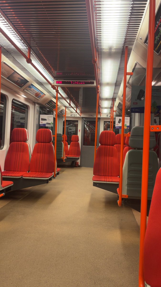 Bügün metrodaki en yakışıklı bendim