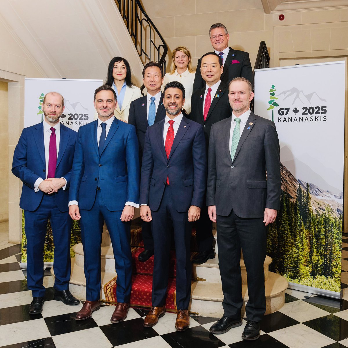 Maninder Sidhu tweet media