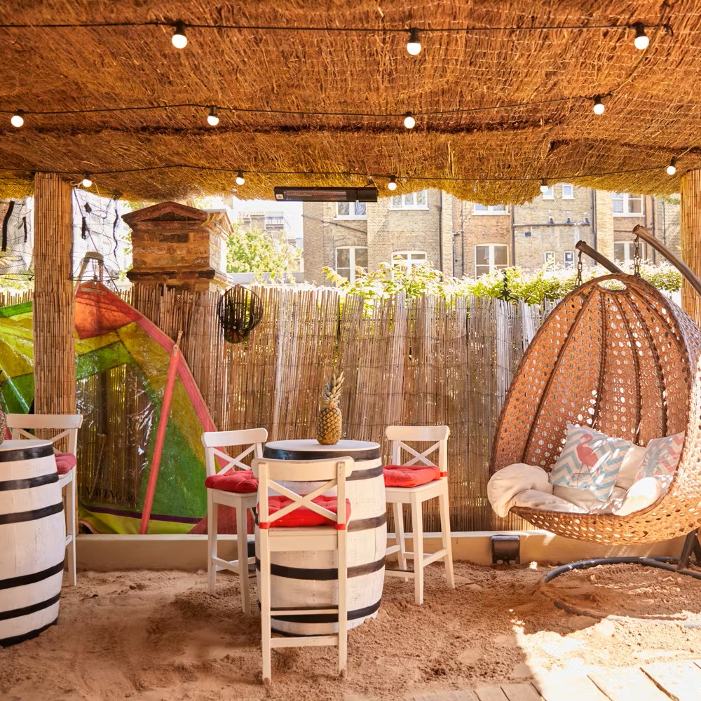 Book an unforgettable summer party at limited-time pop-up: The Beach Bar🏖️ 

Packages start from just £45 per person, with BBQ menus, tempting desserts and refreshing cocktails served in coconuts. Enquire now⬇️ 

#SquareMealxTheMontagueontheGardens

bit.ly/3ScM4Dv