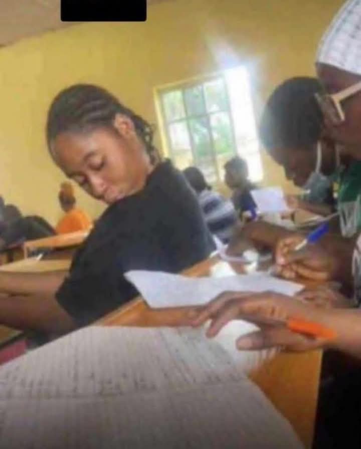 sweet_guluva___'s tweet photo. I can't date a man that cheats.
See her in the exam hall!😳🤭😂 https://t.co/IptppjThEu
