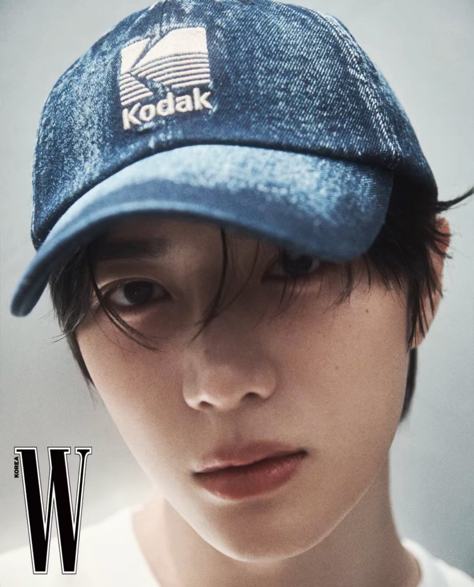 translatingTXT's tweet photo. w korea x kodak apparel - #beomgyu

“a moment you want to remember. wearing kodak apparel’s effortlessly cool pieces, tomorrow x together’s beomgyu embodies freedom, edge, and quiet confidence.” https://t.co/dtIYCceGRR