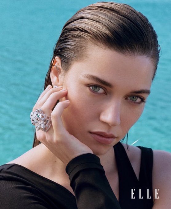 #AfraSaraçoğlu 💙

(ELLE)