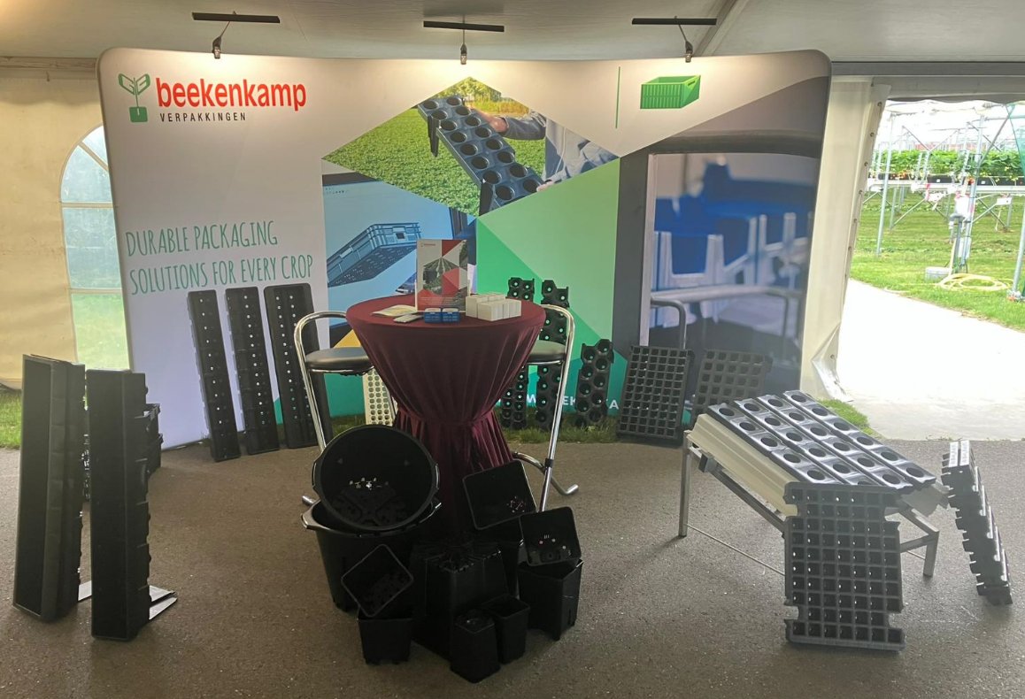 Tomorrow we are present at the Delphy ISFC Field Day in Horst 🍓    

Come and visit us!

#isfcfielday #horst #softfruit #cultivation #beekenkampverpakkingen