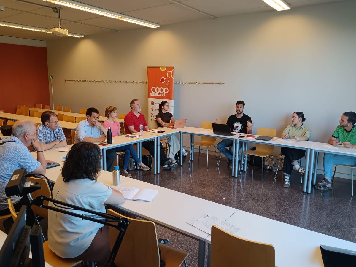 Ateneu CoopCamp (@ateneucoopcamp) on Twitter photo 👩🏫A la 1a Taula de Docents d’aquest any hem debatut, practicat i compartit com portar els valors de l’#ESS a les aules.
📚Un espai per repensar l’#EducacióCooperativa i enriquir les pràctiques docents
#HoFemCoopCamp #AulesCooperatives #AprenentatgeCooperatiu
<a href="/universitatURV/">Universitat Rovira i Virgili</a> 👩🏫A la 1a Taula de Docents d’aquest any hem debatut, practicat i compartit com portar els valors de l’#ESS a les aules.
📚Un espai per repensar l’#EducacióCooperativa i enriquir les pràctiques docents
#HoFemCoopCamp #AulesCooperatives #AprenentatgeCooperatiu
<a href="/universitatURV/">Universitat Rovira i Virgili</a>