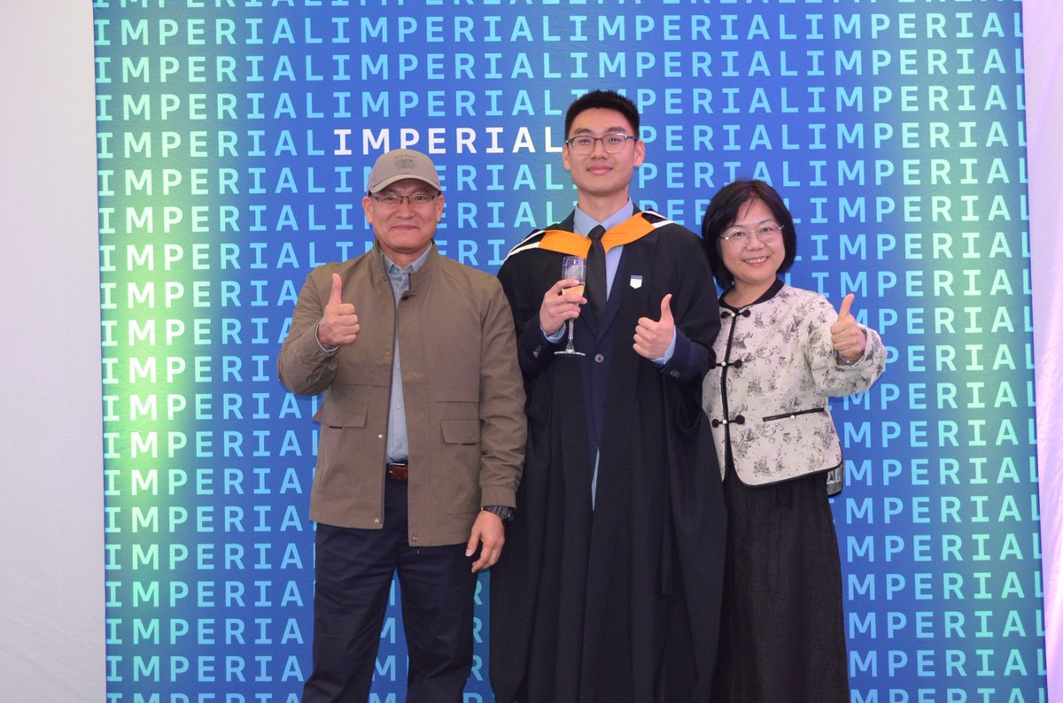 CheMResImperial's tweet image. 🎓✨ Graduation Day Highlights! Yesterday we had the absolute pleasure of celebrating our brilliant graduates at @imperialcollege !💙🧪
Please do keep in touch — once @impchemistry, always part of the family!
#ImperialChemistry #Graduation2025 #ChemistryMasters #ICLGrad 🎉👩🔬👨🔬