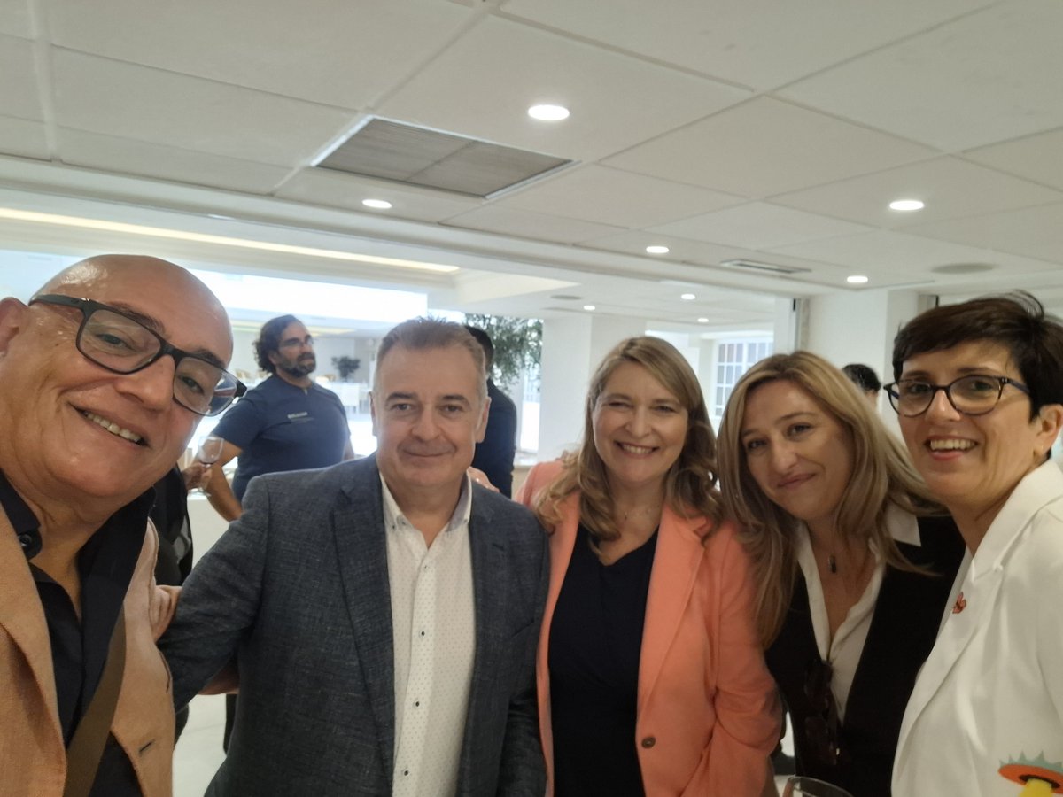 Agradecimiento muy especial por su participación a Ginesa Martínez del Vas, Vicerectora del grado de Turismo en <a href="/UCAM/">UCAM Universidad</a> <a href="/UCAM_Turismo/">UCAM Turismo</a>; así como a Inmaculada Nicolás, presidenta de @hotelesmurcia; y Bartolomé Vera presidente de <a href="/HOYTU_/">HOYTÚ</a>

¡Y también al equipo del <a href="/HotelAlfonso13/">Hotel Alfonso XIII</a>! 🤗