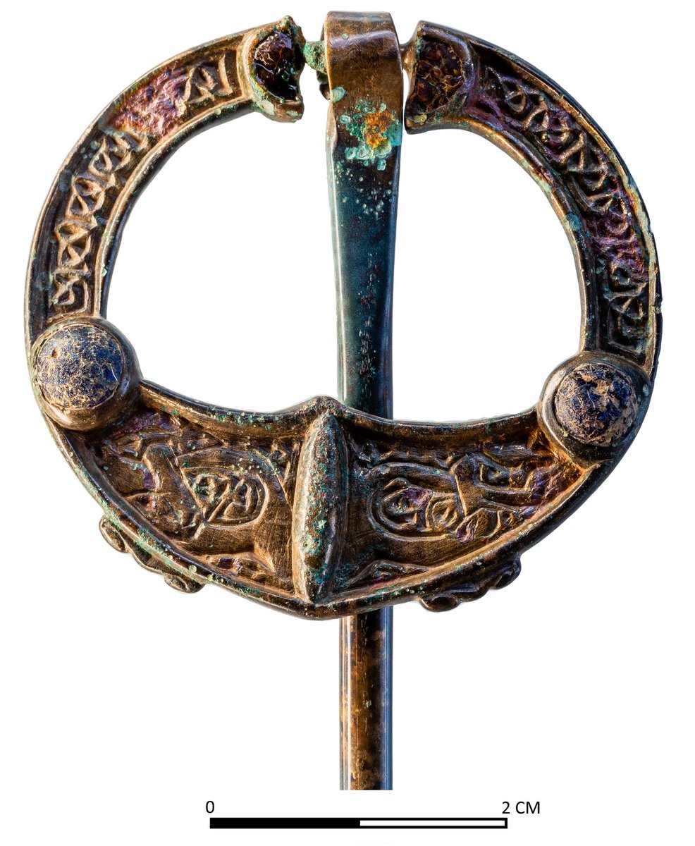 Broche penanular de Ardshanbally
<a href="/NMIreland/">National Museum of Ireland</a>
tii.ie/en/technical-s…