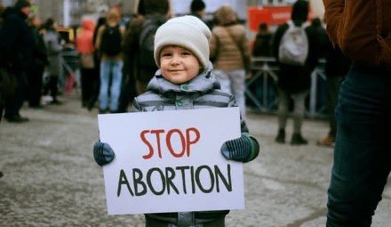 «Рецепт от предков»
🎤🎶🎵
Ах, если бы сбылась моя мечта!
Какая жизнь настала бы тогда!
Ах, если бы мечта сбылась
Какая жизнь, какая жизнь,
Какая жизнь тогда бы началась!
Все:
Ах если бы, ах если бы
Не жизнь была, а песня бы!
🙀😻😂