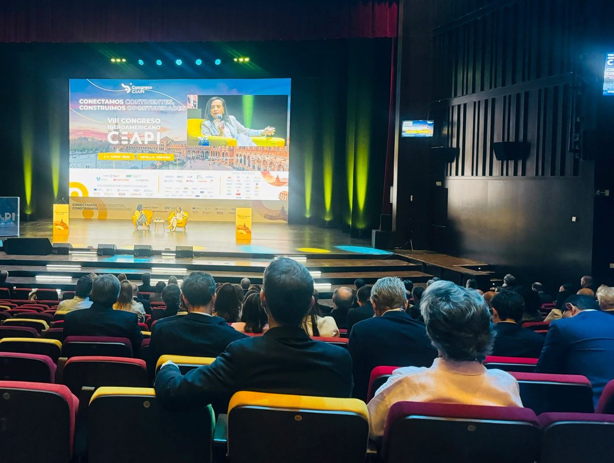 📢'Conectamos continentes, construimos oportunidades', es el lema del Congreso <a href="/CEAPIconsejo/">CEAPI</a>, del que somos miembros, que continúa hoy reuniendo a más de 500 presidentes de compañías y líderes institucionales de una veintena de países iberoamericanos.     

#VIIICongresoCEAPI