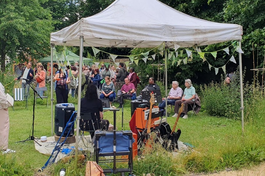 Weekly newsletter: Events, Wick Award, free training, funding and jobs in Hackney  mailchi.mp/hcvs.org.uk/we…