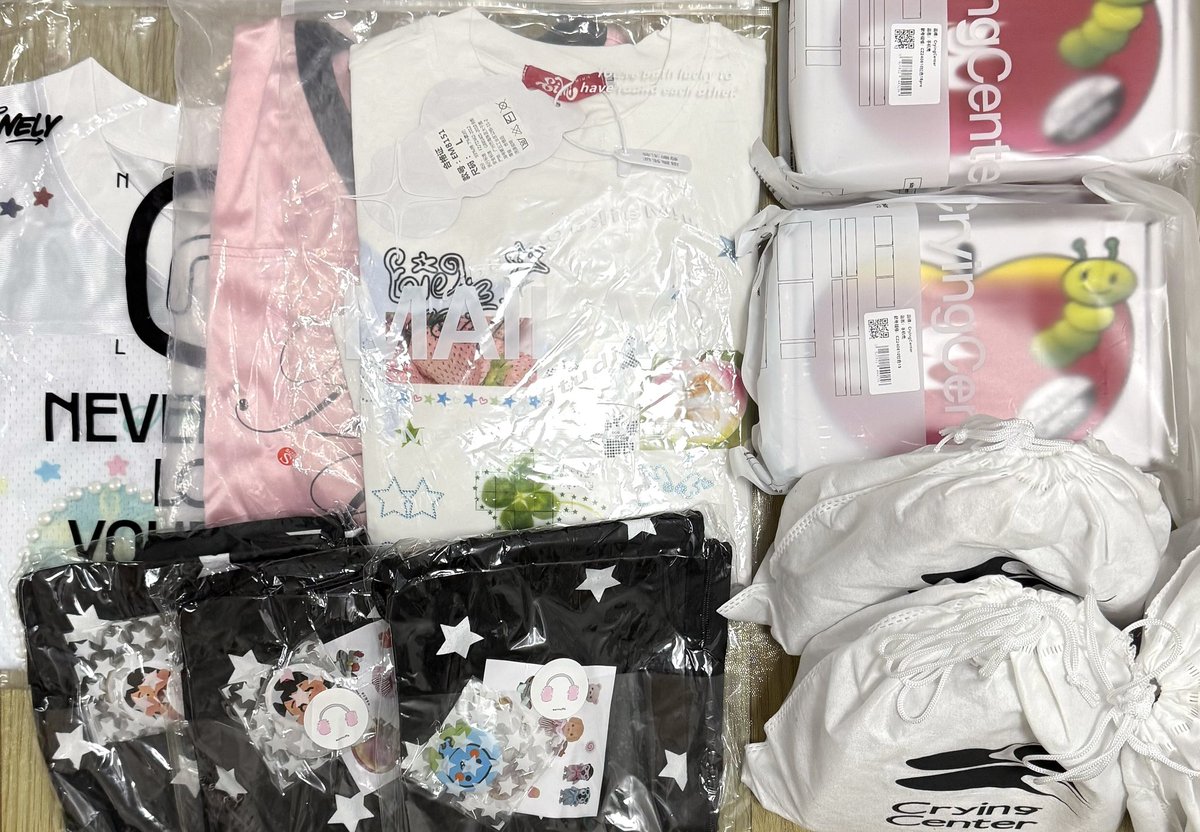 สินค้าถึงไทย 📬✨

– ลอต 08/05 nely ลอต 13/05 biggold 
– ลอต 20/05 ส่วนที่เหลือ ยกเว้น takeanap
– ลอต 23/05 สินค้าบางส่วน

( รอบส่งในไทย 05/06 , 06/06 )
  #ThirtyOneUpdate