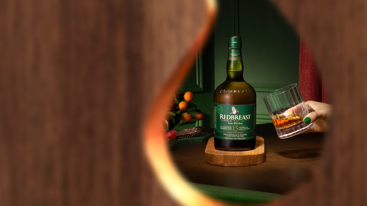 𝗡𝗘𝗪 𝗥𝗘𝗟𝗘𝗔𝗦𝗘!

Redbreast Celebrates 20 Years of Redbreast 15 Year Old with Exclusive Cask Strength Release!

Redbreast 15 Year Old Cask Strength is bottled at its natural strength of 56.3% ABV and will be available exclusively via MidletonDistilleryCollection.com. Crafted from a