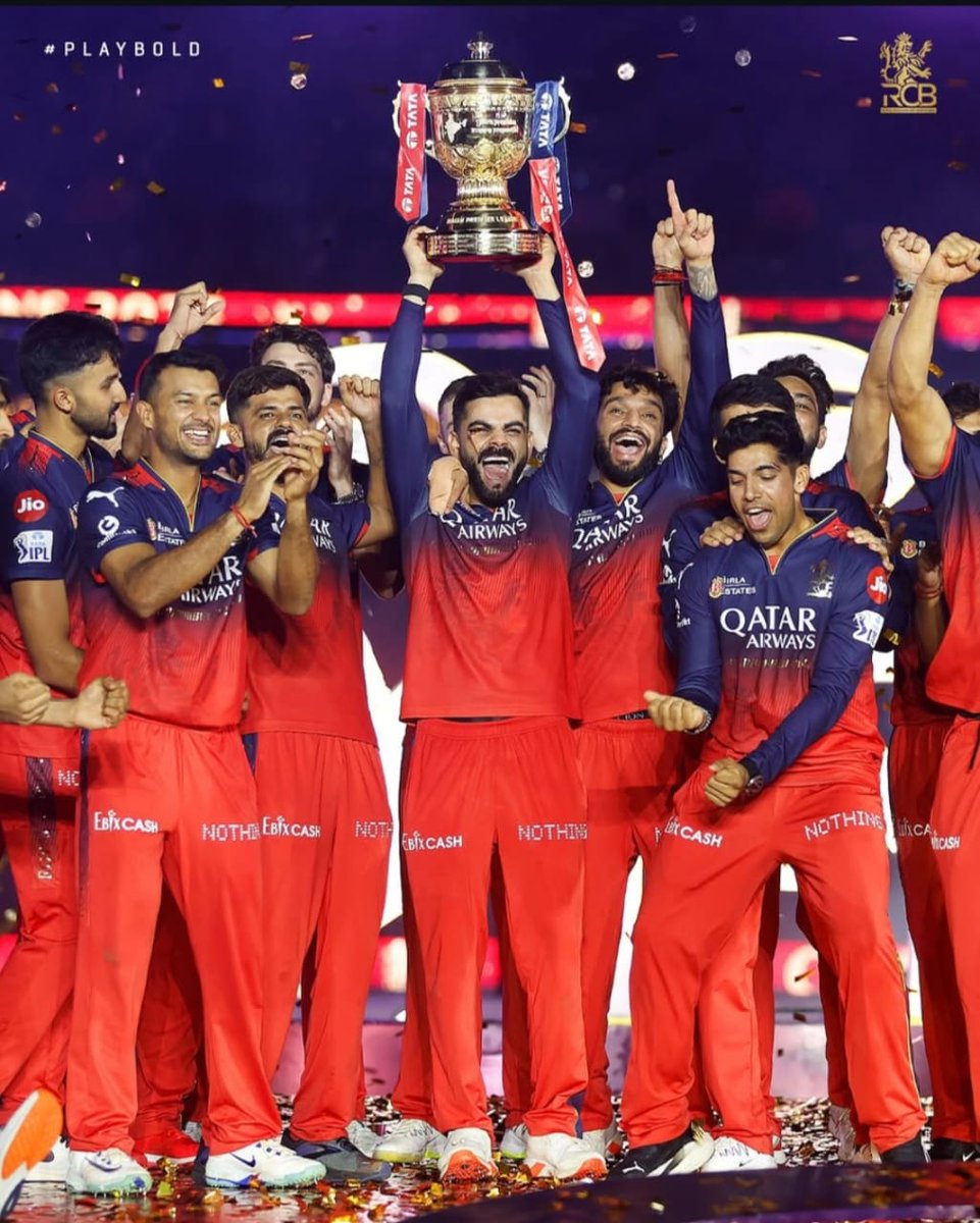 filminutz's tweet photo. RCB didn't just break the curse. 
They made history ❤️🏆
#CongratulationsRCB #ViratKohli #RCB #RoyalChallengersBengaluru https://t.co/4ilUd78on4