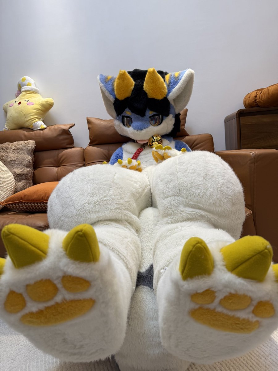 BeastDash's tweet image. #fursuit
