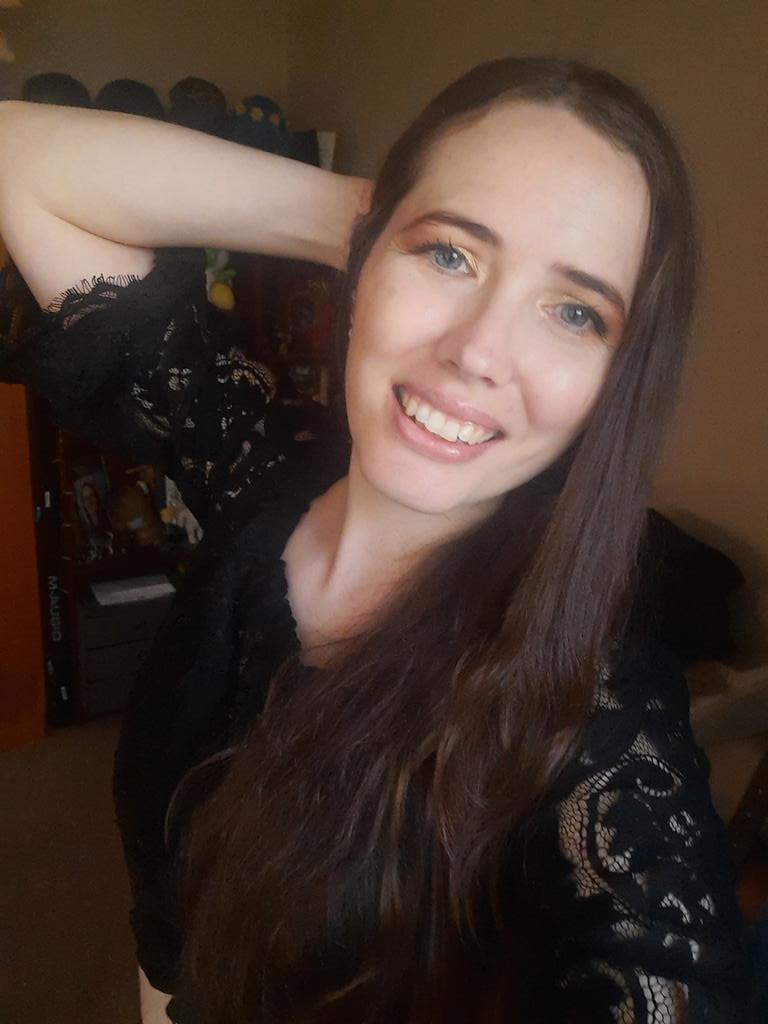 I love this shirt  🖤