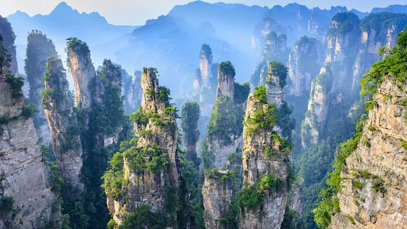 zzzzz345538's tweet photo. Zhangjiajie in 5 days: Avatar’s wonderland, karst mysteries & Xiangxi cultural odyssey!
Full guide here 👇
https://t.co/JbrLjI9PZZ
#Zhangjiajie #AvatarWonderland #KarstMysteries #XiangxiCulture #TianmenMountain #GlassBridge #Wulingyuan #ChinaTravel #NatureAdventure https://t.co/SSXYfbfzEA