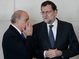 Mafia o Democracia.
Le llamaron Kitchen porque llamarlo #MafiaPP, sonaba feo.
Piden 15 años de prisión para Fernández Díaz y su Nº 2 por el espionaje a Bárcenas, otros 15 para el que fuera jefe operativo de la Policía en el Gobierno de Rajoy y 19 para Villarejo por la #Kitchen.