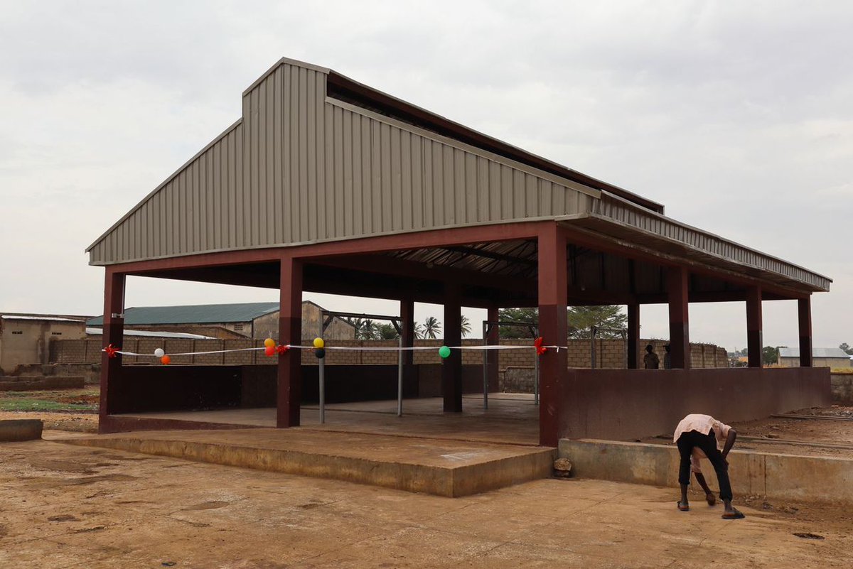 lpresnigeria's tweet image. Kaduna State Commissions Renovated Kawo Abattoir, New Slaughterhouses in Danmagaji and Makarfi.

The Kaduna State Government under the leadership of His Excellency, Governor Uba Sani has commissioned the newly renovated Kawo Abattoir and two newly constructed slaughterhouses in…