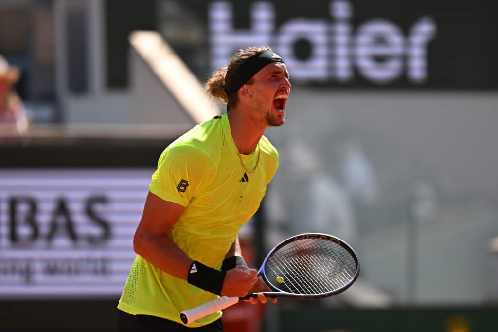 MAX Play Of The Year!💎 

Zverev ML @ 1.98 5U

German world nr 3 Zverev facing off vs the statistical GOAT of tennis in Serbian nr 6 Djokovic, absolute blockbuster! At these odds the German is always the right pick, why? Well Nole seems to have finally regressed a bit in the last