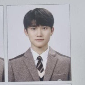 Nyong_2__'s tweet image. 지용이 졸업사진!!!
너무 귀엽닼ㅋㅋㅋㅋㅋㅋㅋㅋㅋㅋ 🫰🏻🫰🏻🫰🏻

#김지용 #KIMJIYONG #キムジヨン