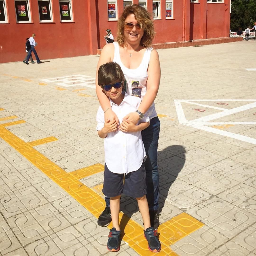Mısra ÖZ (@misra_oz) on Twitter photo Bu çocuğun adı #OğuzArdaSel❗️
8 Temmuz #CorluTrenKatliamı nda öldürüldü!
Bugün 2518 gün oldu.
Adaleti tam sağlanamadı!
Adını da yüzünü de iyi EZBERLE!
<a href="/TCDDemiryollari/">TCDD-Türkiye Cumhuriyeti Devlet Demiryolları 🇹🇷</a> <a href="/TCDDTasimacilik/">TCDD Taşımacılık</a> <a href="/UABakanligi/">T.C. Ulaştırma ve Altyapı Bakanlığı</a> <a href="/BY/">Binali Yıldırım</a> <a href="/ahmetarslan36/">Ahmet ARSLAN</a> <a href="/Mcahidturhan/">Mehmet Cahit Turhan</a> <a href="/akaraismailoglu/">Adil Karaismailoğlu</a> <a href="/adalet_bakanlik/">T.C. Adalet Bakanlığı</a> <a href="/RTErdogan/">Recep Tayyip Erdoğan</a> Bu çocuğun adı #OğuzArdaSel❗️
8 Temmuz #CorluTrenKatliamı nda öldürüldü!
Bugün 2518 gün oldu.
Adaleti tam sağlanamadı!
Adını da yüzünü de iyi EZBERLE!
<a href="/TCDDemiryollari/">TCDD-Türkiye Cumhuriyeti Devlet Demiryolları 🇹🇷</a> <a href="/TCDDTasimacilik/">TCDD Taşımacılık</a> <a href="/UABakanligi/">T.C. Ulaştırma ve Altyapı Bakanlığı</a> <a href="/BY/">Binali Yıldırım</a> <a href="/ahmetarslan36/">Ahmet ARSLAN</a> <a href="/Mcahidturhan/">Mehmet Cahit Turhan</a> <a href="/akaraismailoglu/">Adil Karaismailoğlu</a> <a href="/adalet_bakanlik/">T.C. Adalet Bakanlığı</a> <a href="/RTErdogan/">Recep Tayyip Erdoğan</a>