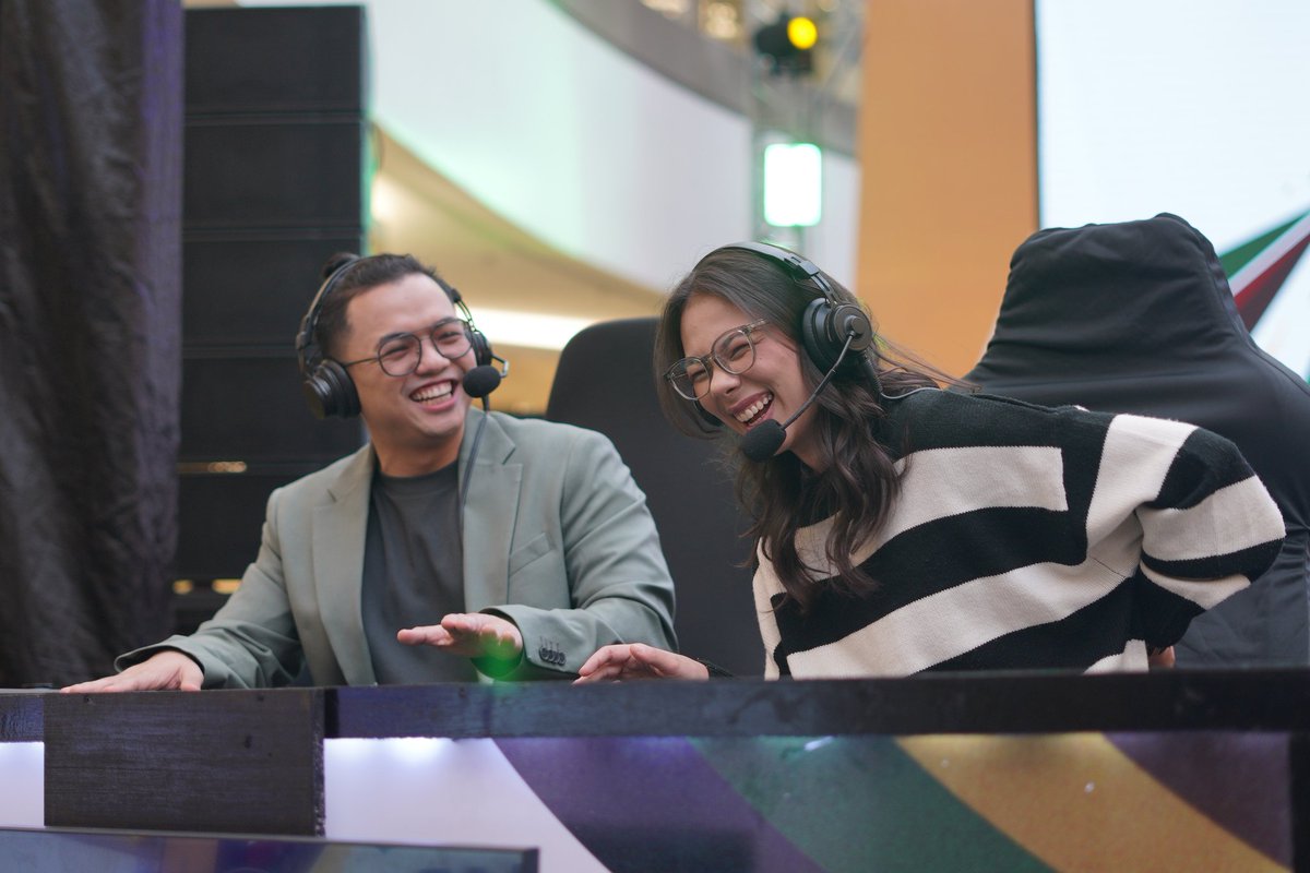 Just took the oldest and most recent shots I had with a mic on 

Valorant really did change the trajectory of my life, gave me a chance to show what I could do as a caster

It's been a solid half decade 🔥