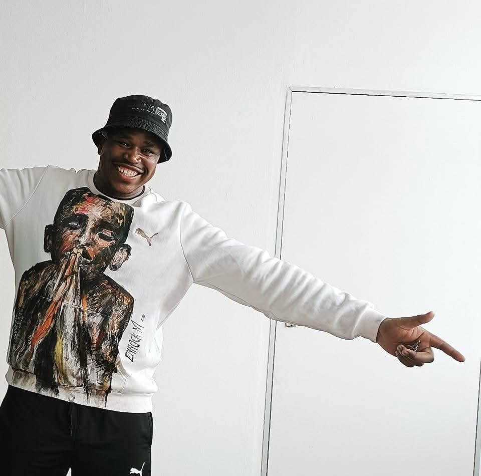 ennockmartZA's tweet photo. Hand painted puma Jersey by me. 
My name is Ennock Mlangeni and YOU DON'T KNOW ME YET 💙
Video on comment section. https://t.co/LH7wtT6RHw