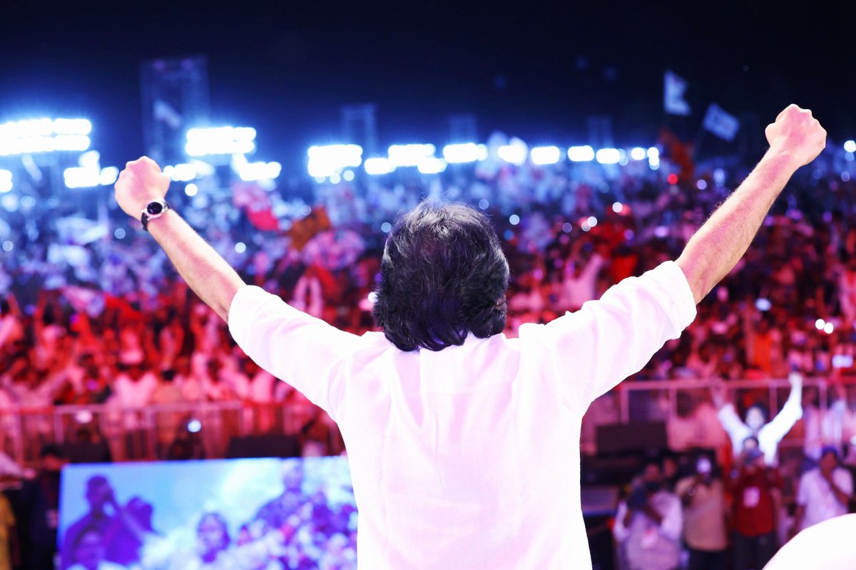 యుద్ధం దశాబ్దం.. శబ్దం శతాబ్దం ❤️✊🏻🔥

#1YearForNDAHistoricVictory #PrajaTeerpuDinam