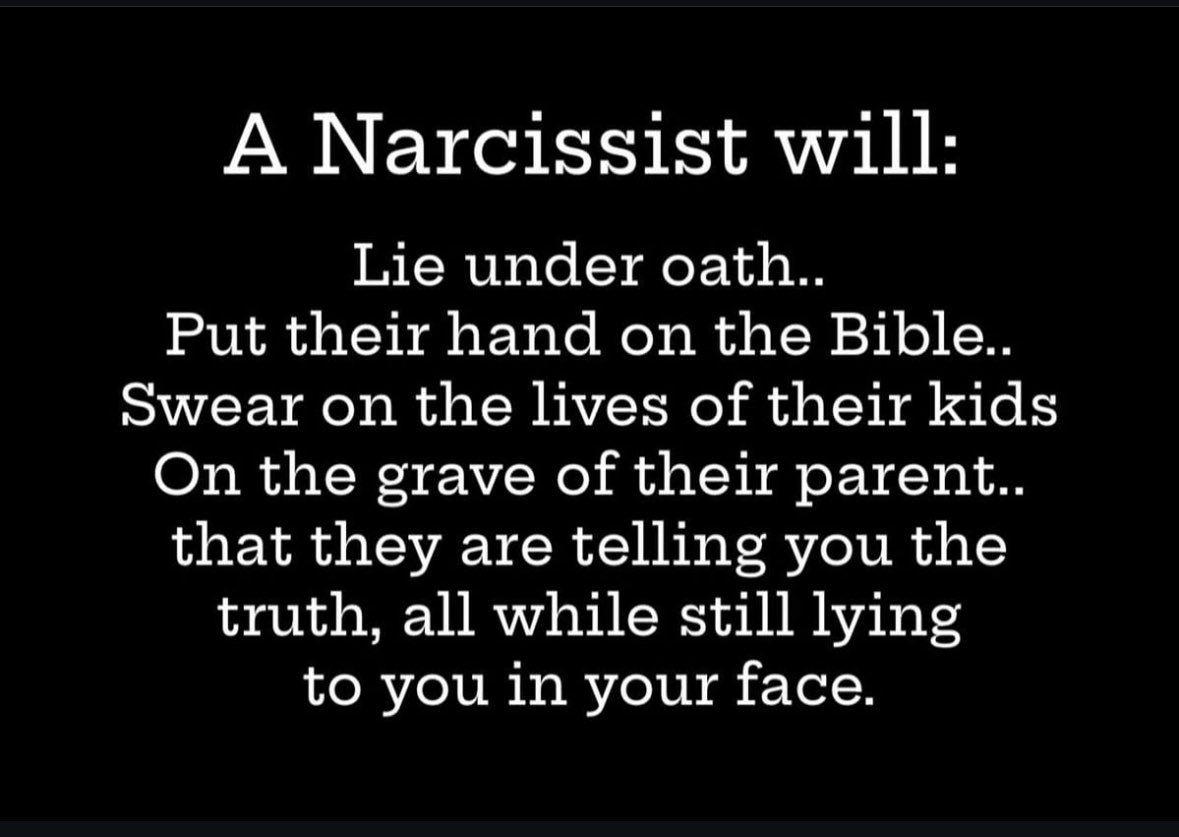 YourMomIsANarcissist (@momnarcissistic) on Twitter photo 