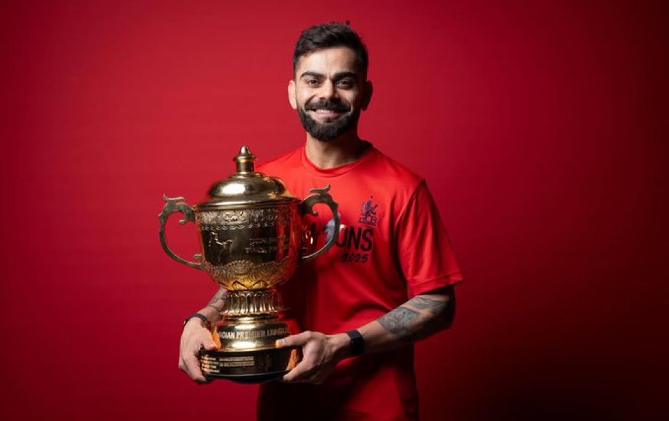 Let’s be honest,
IPL TROPHY NEVER LOOK THIS GOOD 🥹❤️