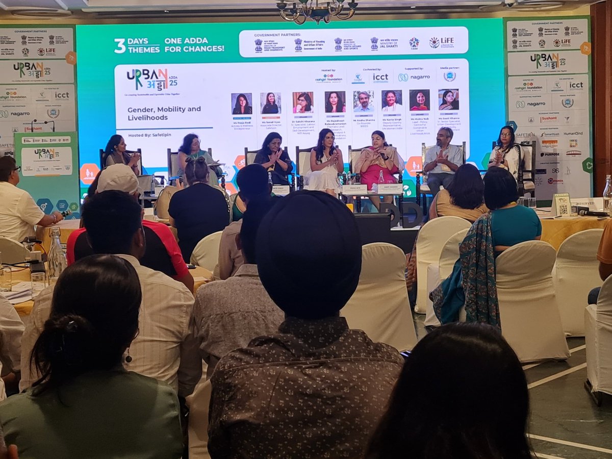 Raahgiri_Fdn's tweet image. #UrbanAdda I Day-2👇

&quot;#Gender, #Mobility, and #Livelihoods&quot; - more than a #conversation, it was a deep dive into how our #cities, technologies, and #climaterealities shape lived experiences.

From #urbanheat and #AI to #gender disparity and #livelihood challenges, our panelists…