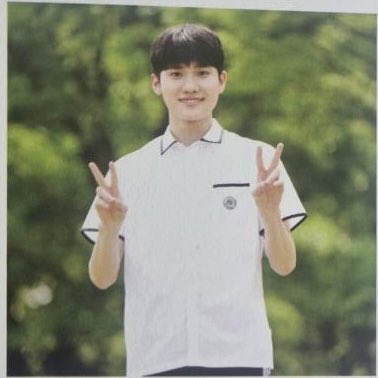 Nyong_2__'s tweet image. 아 지용이 진짜 좋다……………