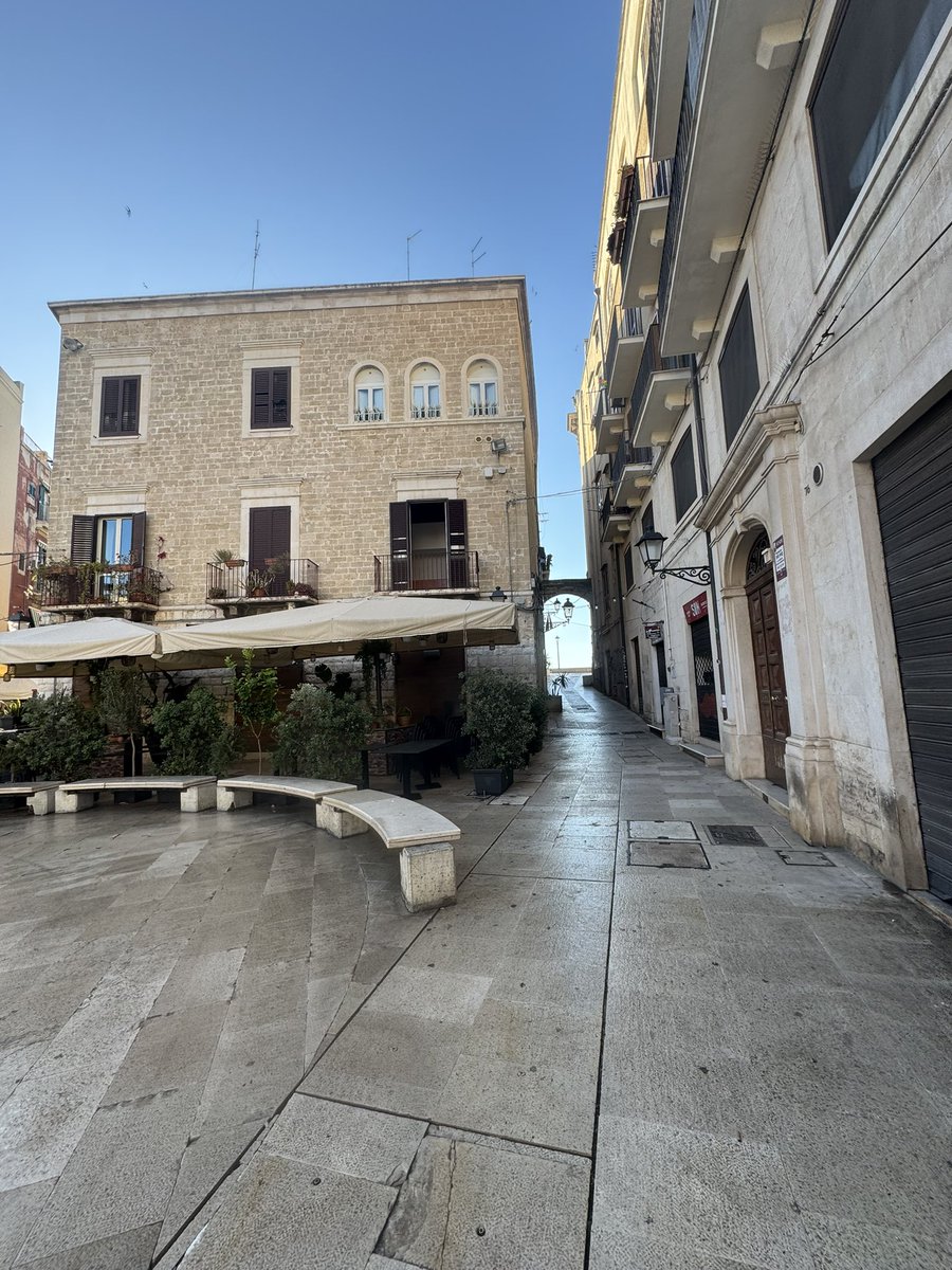 Prof Hevia 🇺🇦 (@evaheviagroup) on Twitter photo A change of scenery for today’s morning run while attending <a href="/ISYDES2025/">ISYDES2025</a> at beautiful #Bari #Puglia #ChemistsWhoRun A change of scenery for today’s morning run while attending <a href="/ISYDES2025/">ISYDES2025</a> at beautiful #Bari #Puglia #ChemistsWhoRun