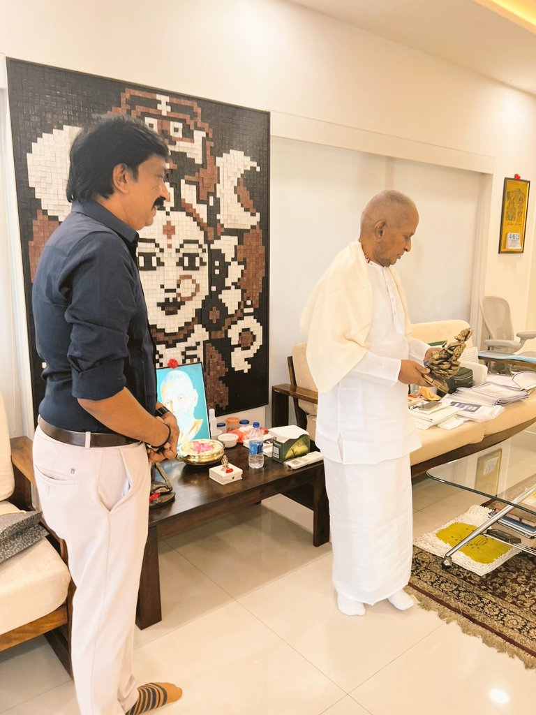 இசை கடவுளை சந்தித்து உரையாடும் பாக்கியம் பெற்றேன்...
கடவுளுக்கு நன்றி 
<a href="/gbsalbert/">J.Allbert</a> அவர்களுக்கு நன்றி 
😍🙏🤘

#Maestro 
#Ilaiyaraaja