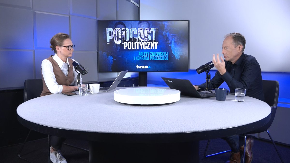 Magazyn TVN24 (@magazyntvn24) on Twitter photo Teraz w #PodcastPolityczny <a href="/arletazalewska/">Arleta Zalewska</a> i <a href="/KonradPiasecki/">Konrad_Piasecki</a> o tajnych naradach u Donalda Tuska i Jarosława Kaczyńskiego.
Oglądaj w <a href="/tvn24plus/">TVN24+</a>:
🔵 tvn24.pl/plus/na-zywo/t… Teraz w #PodcastPolityczny <a href="/arletazalewska/">Arleta Zalewska</a> i <a href="/KonradPiasecki/">Konrad_Piasecki</a> o tajnych naradach u Donalda Tuska i Jarosława Kaczyńskiego.
Oglądaj w <a href="/tvn24plus/">TVN24+</a>:
🔵 tvn24.pl/plus/na-zywo/t…